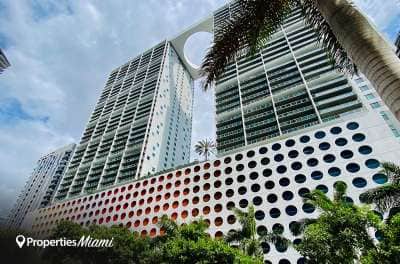 500 Brickell building