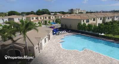 Aventura Isles Building Image 3