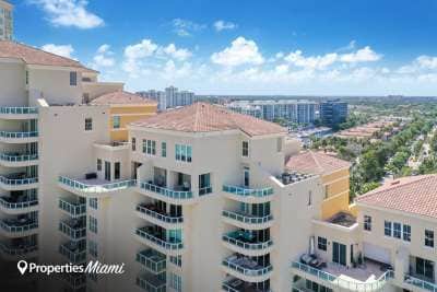 Aventura Marina Building Image 3