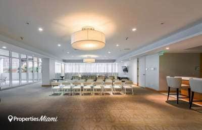 Emerald at Brickell Building Image 4