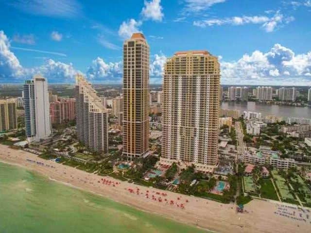 Mansions at Acqualina Building Image