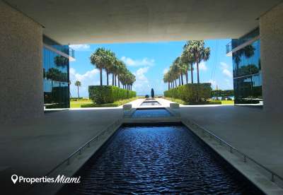 Oceana Key Biscayne Building Image 4