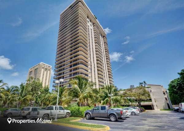 Turnberry Isle Building Image