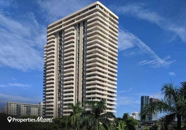 Turnberry Towers Building Image