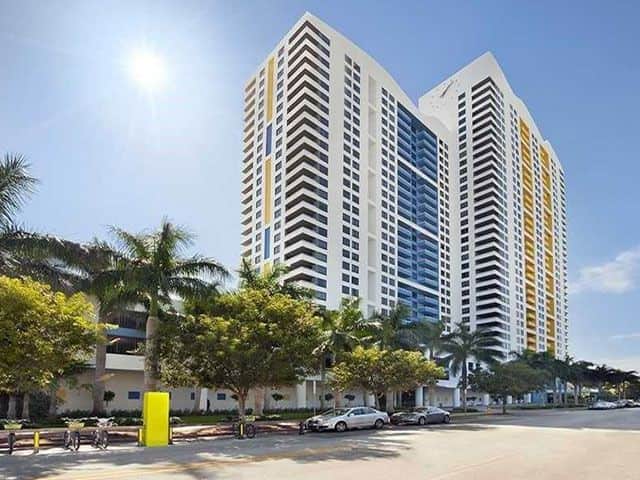 Waverly South Beach Building Image