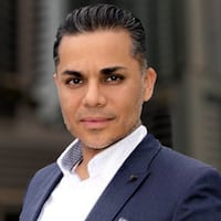 Marco Peralta image